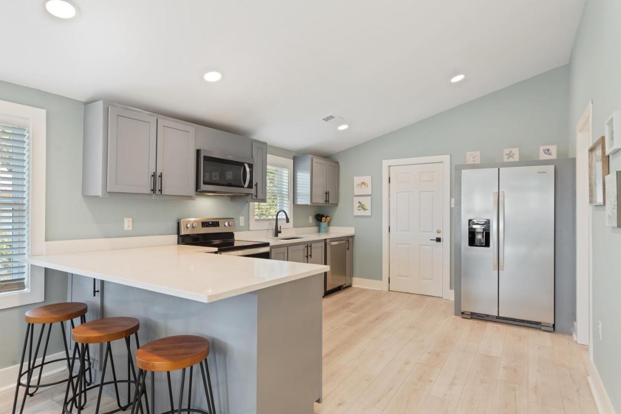 222 W Ashley - Sea Breeze - Minutes To The Ocean And Downtown Folly Beach Exterior foto