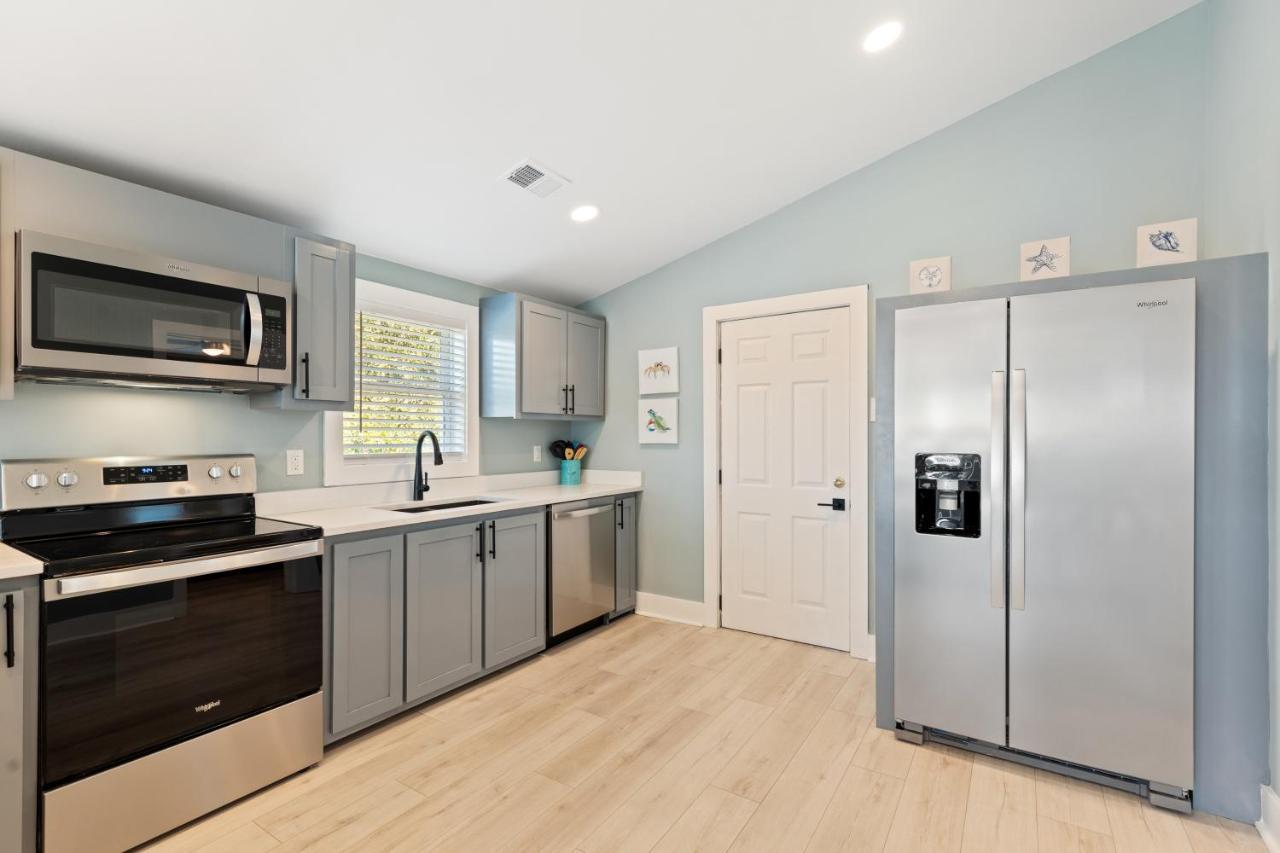 222 W Ashley - Sea Breeze - Minutes To The Ocean And Downtown Folly Beach Exterior foto